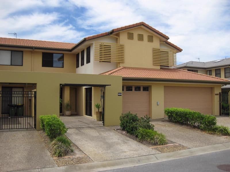 136 Palm Meadows Drive, CARRARA QLD 4211, Carrara - Image 1