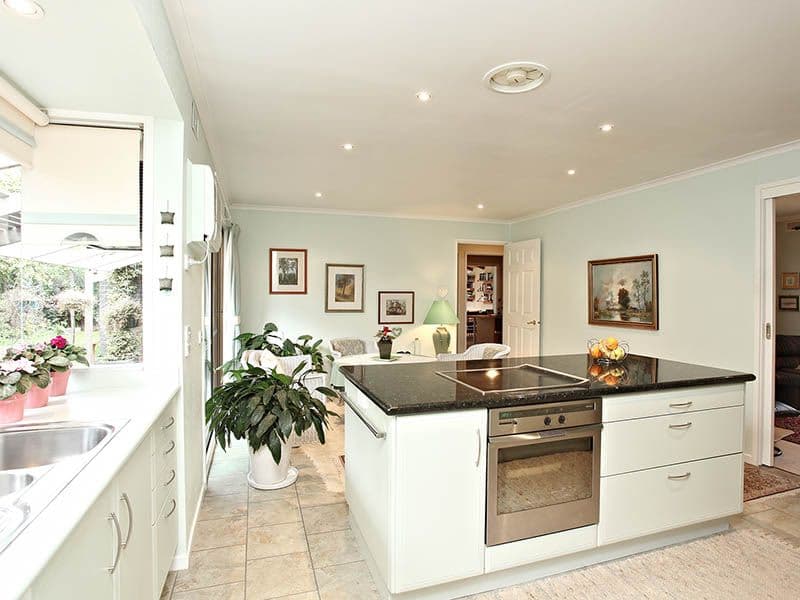7 HIGHMONT Drive, VERMONT SOUTH VIC 3133, Vermont South - Thumbnail 2