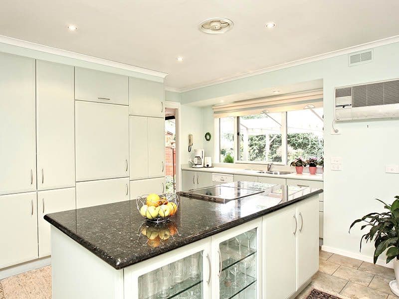 7 HIGHMONT Drive, VERMONT SOUTH VIC 3133, Vermont South - Thumbnail 4