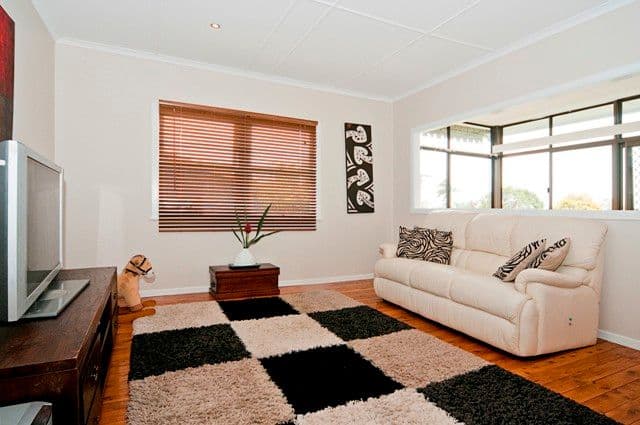 14 Kingsley Avenue, LABRADOR QLD 4215, Labrador - Thumbnail 5