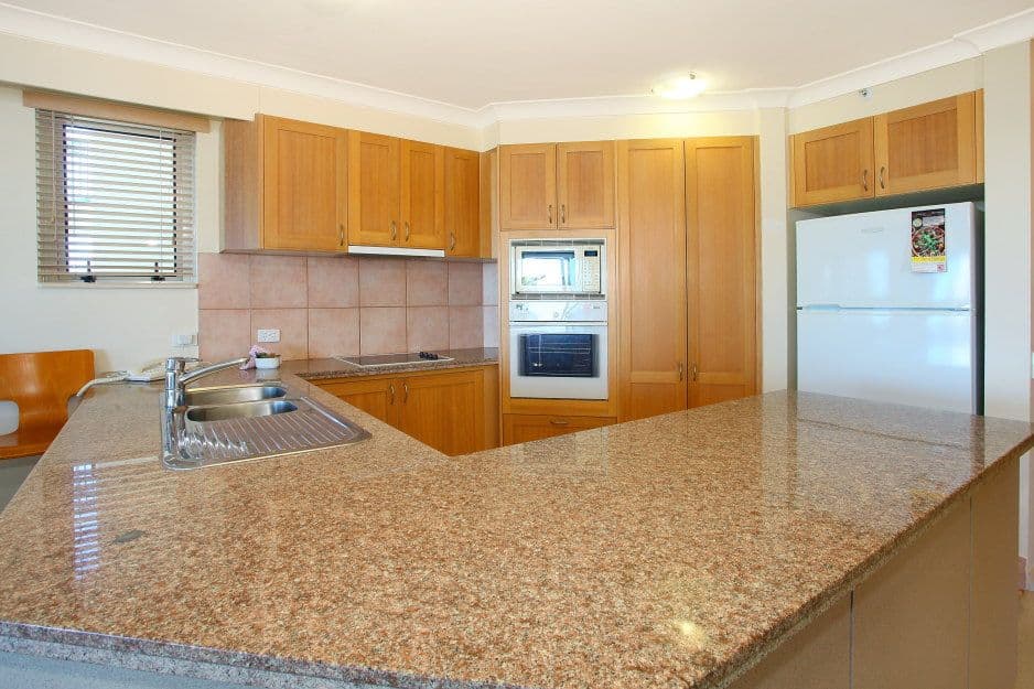 22 'Oceana', 100 Old Burleigh Road, Broadbeach QLD 4218, Broadbeach - Thumbnail 7