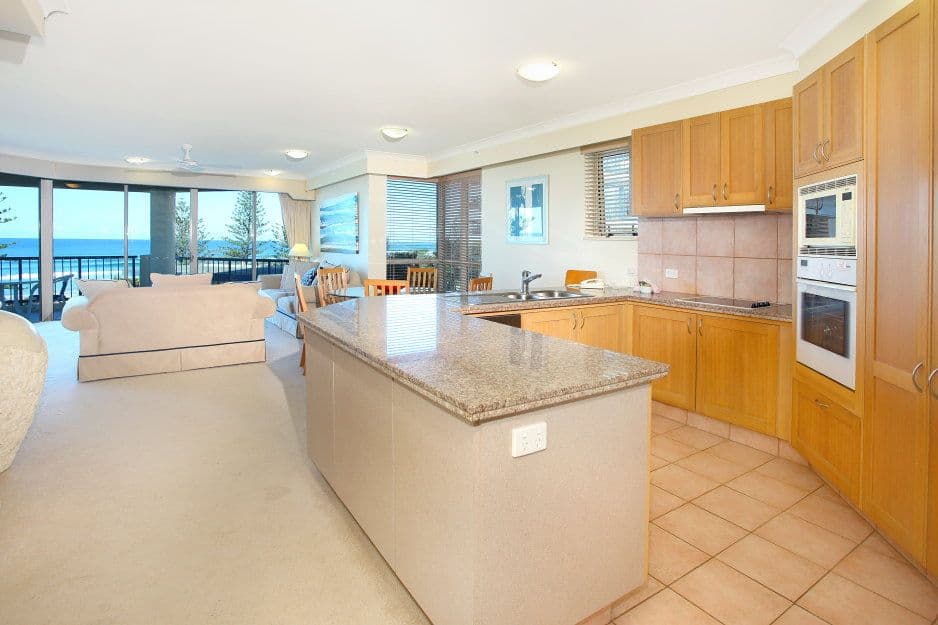 22 'Oceana', 100 Old Burleigh Road, Broadbeach QLD 4218, Broadbeach - Thumbnail 8