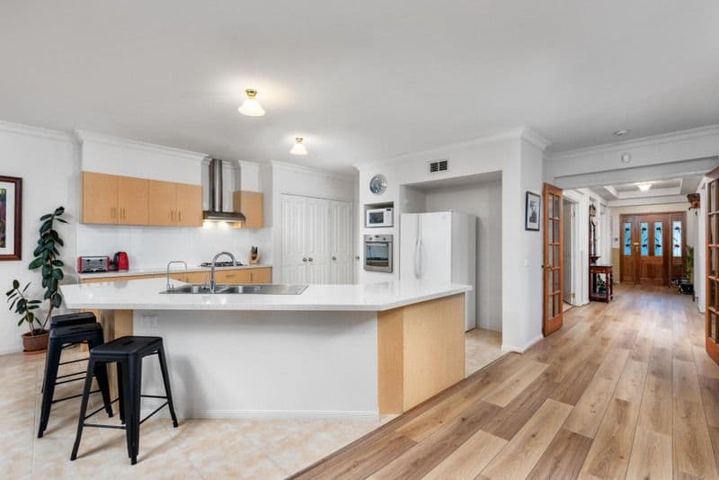 4 J V Smith Street, Bundoora VIC 3083, Bundoora - Thumbnail 5