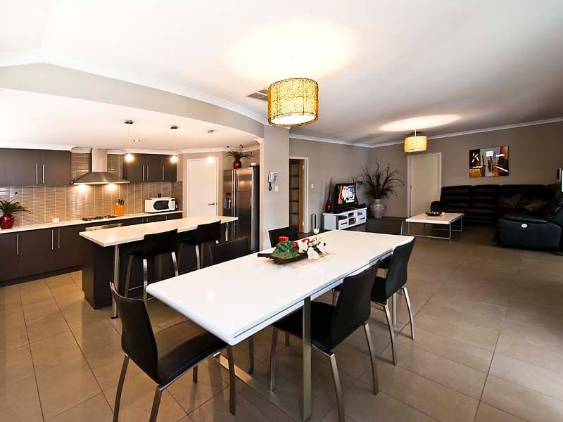 70 Daleford Way, SOUTHERN RIVER WA 6110, Southern River - Thumbnail 2