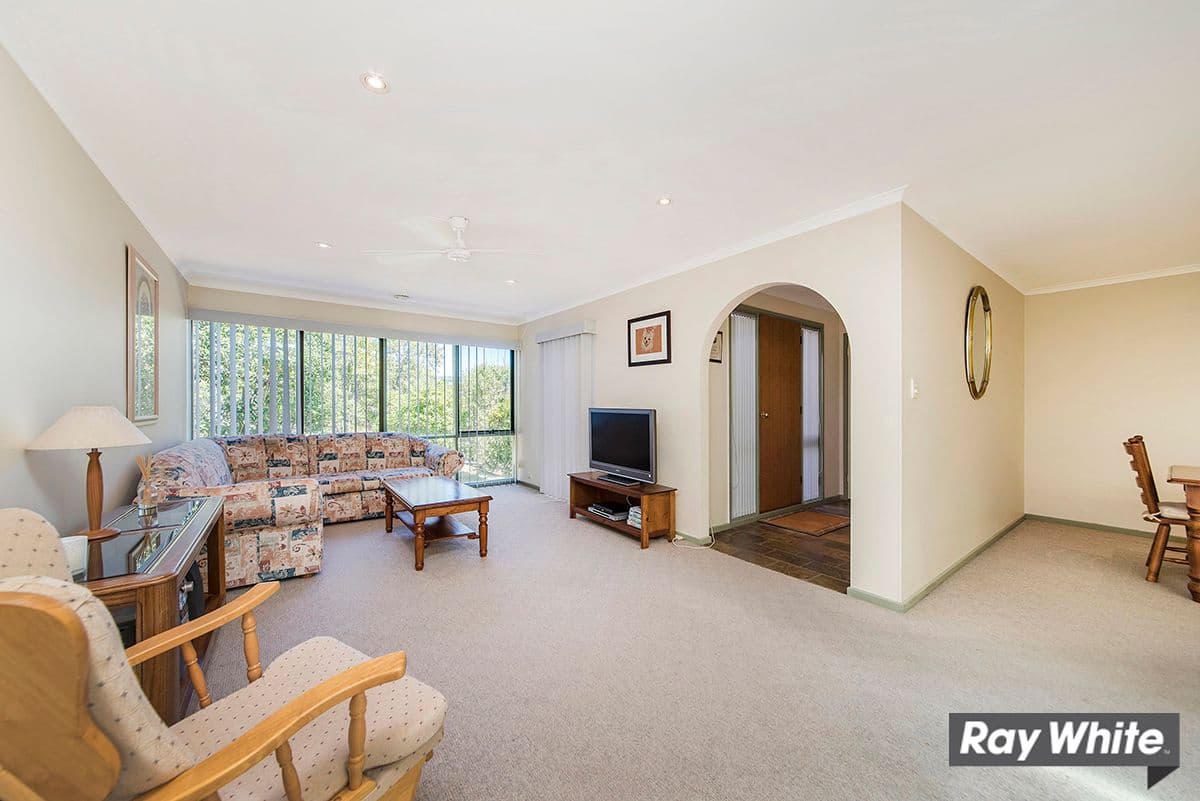 440 Bugden Avenue, Fadden ACT 2904, Fadden - Thumbnail 2