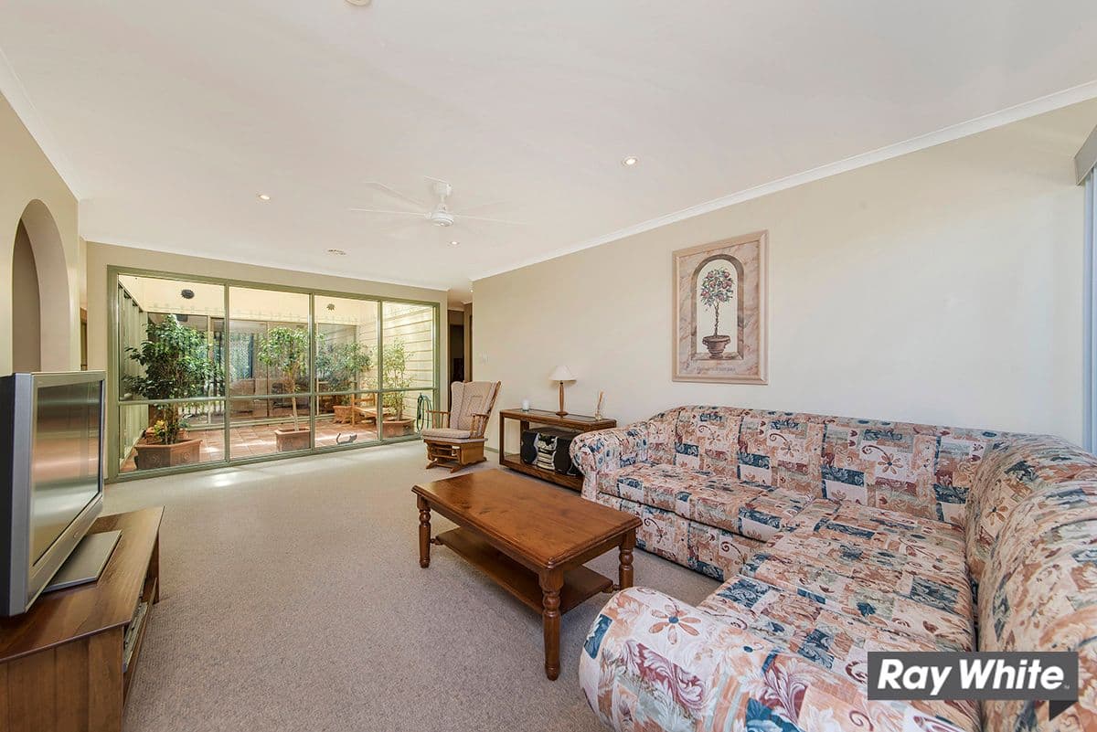 440 Bugden Avenue, Fadden ACT 2904, Fadden - Thumbnail 3