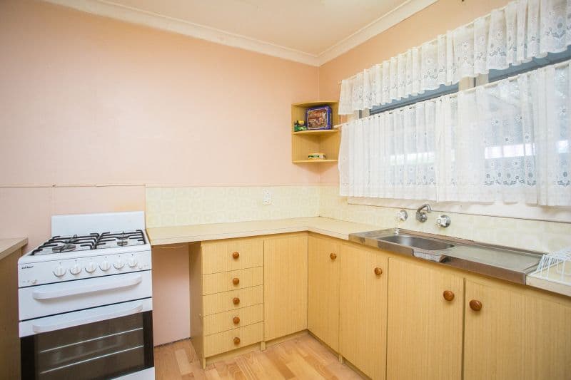 Units 1, 2 and 3, 12 Adams Street, WENTWORTH NSW 2648, Wentworth Property Image - Thumbnail 6