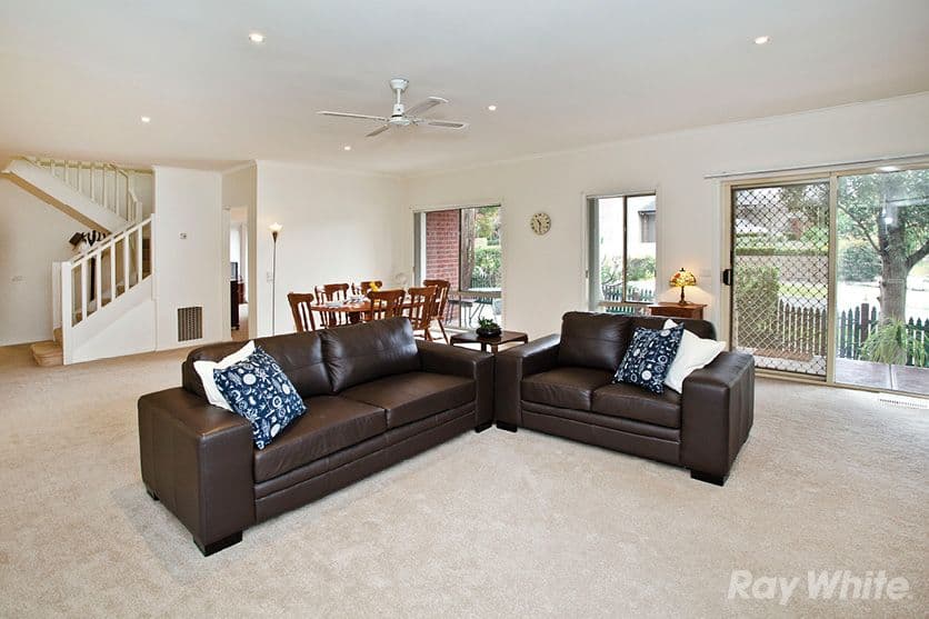 8 Larpent Street, GLEN WAVERLEY VIC 3150, Glen Waverley - Thumbnail 3