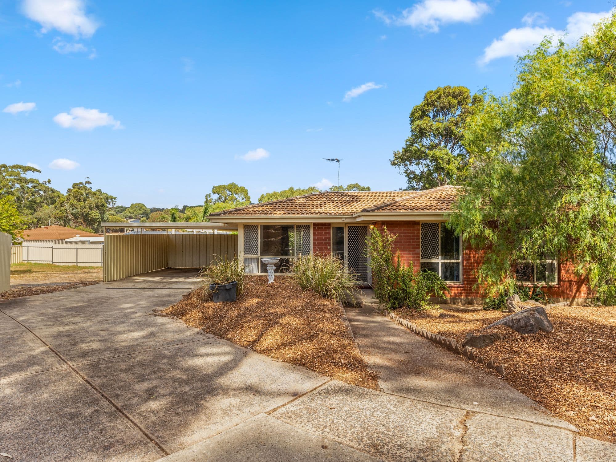 8 Oxley Court, Hackham SA 5163, Hackham - Image 1