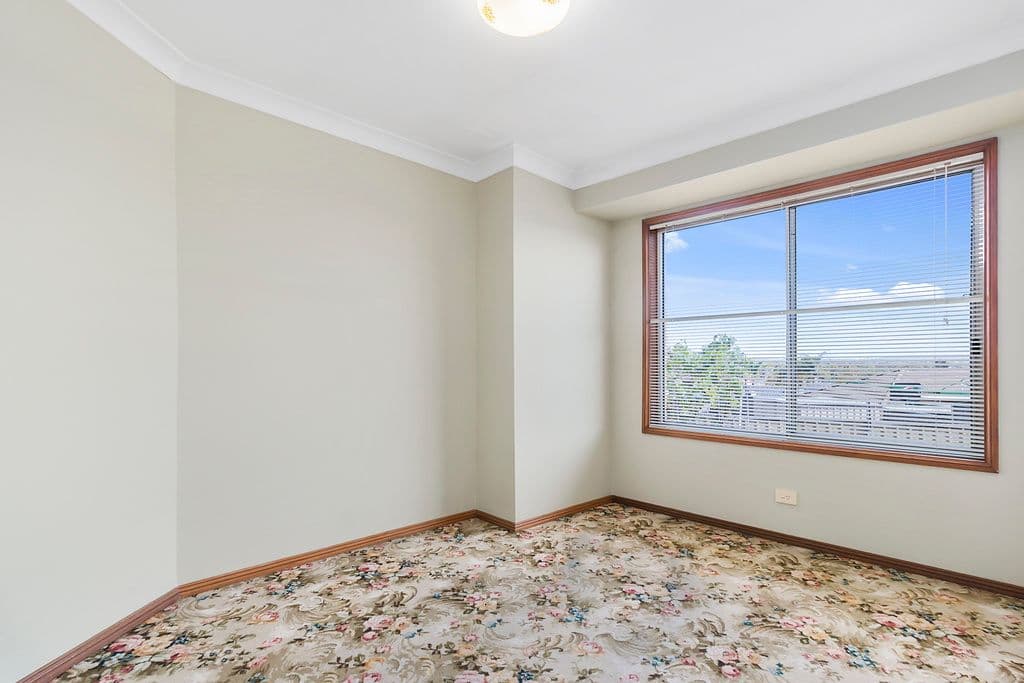 12 Haslewood Place, Hinchinbrook - Thumbnail 6
