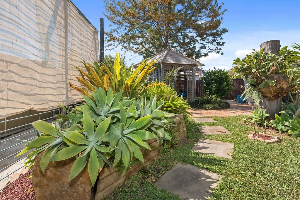 12 Haslewood Place, Hinchinbrook - Thumbnail 8