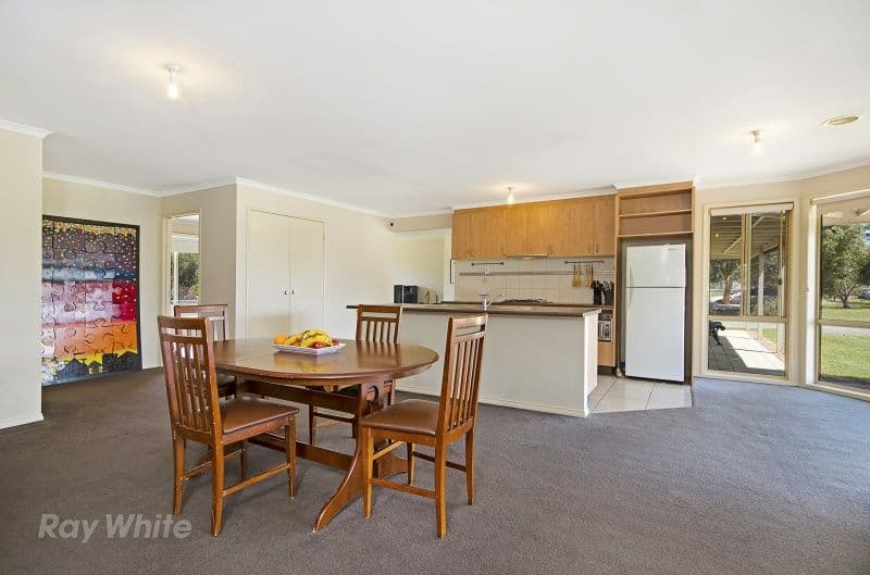43 Yverdon Drive, BANNOCKBURN VIC 3331, Bannockburn - Thumbnail 3