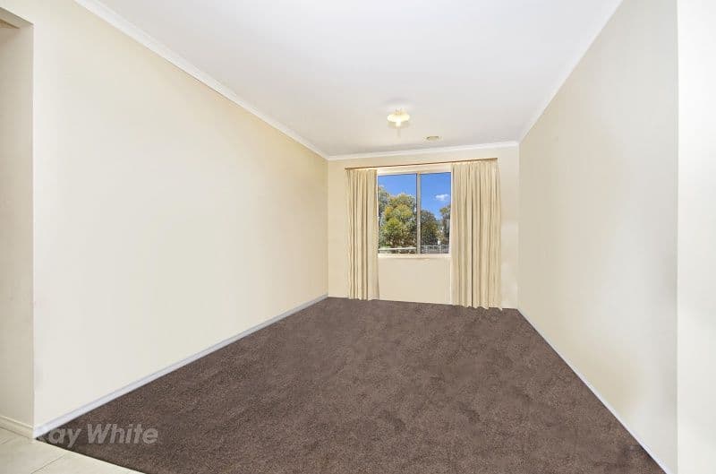 43 Yverdon Drive, BANNOCKBURN VIC 3331, Bannockburn - Thumbnail 5