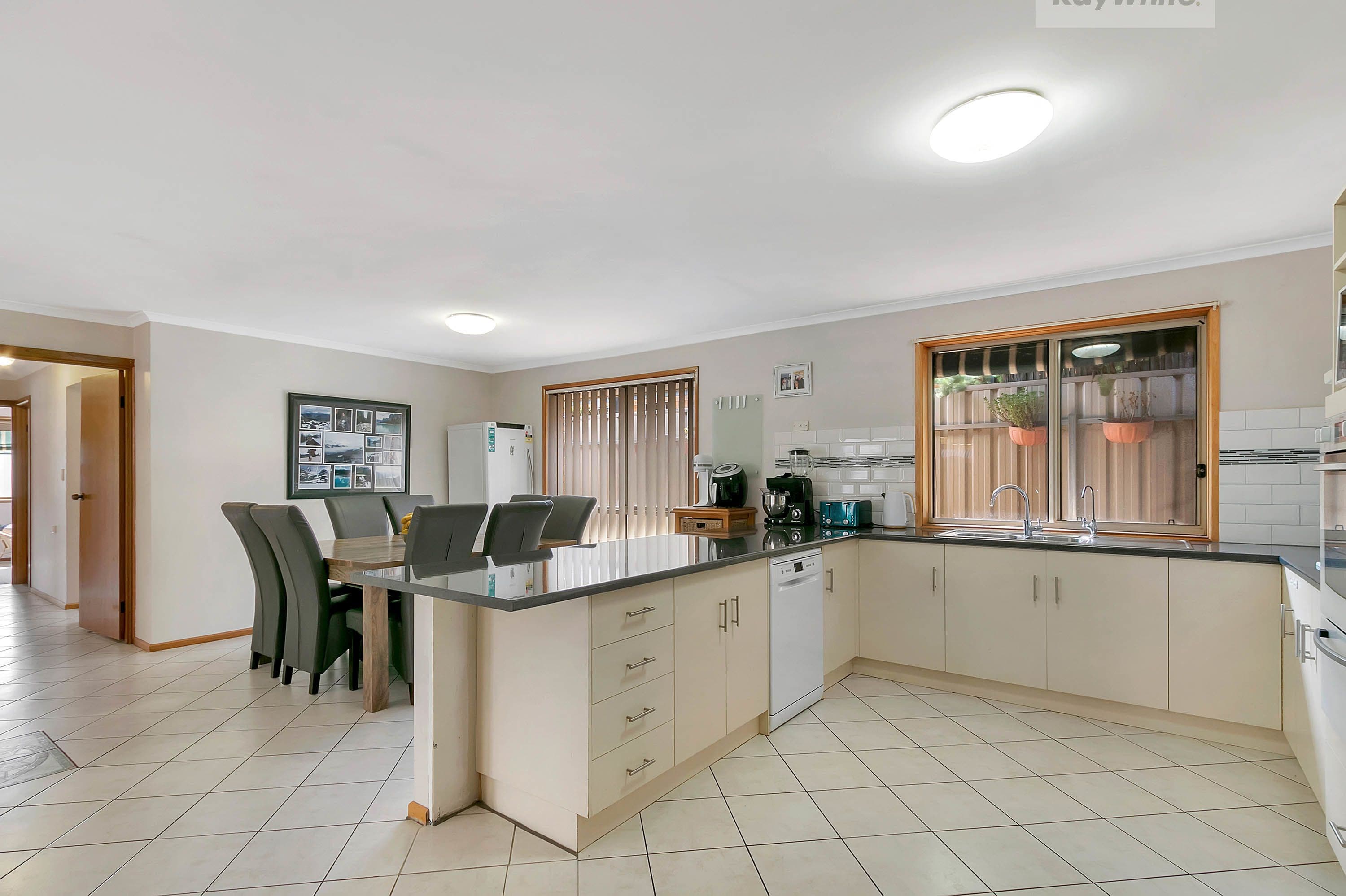 15 Holmes Street, Willaston SA 5118, Willaston - Thumbnail 3