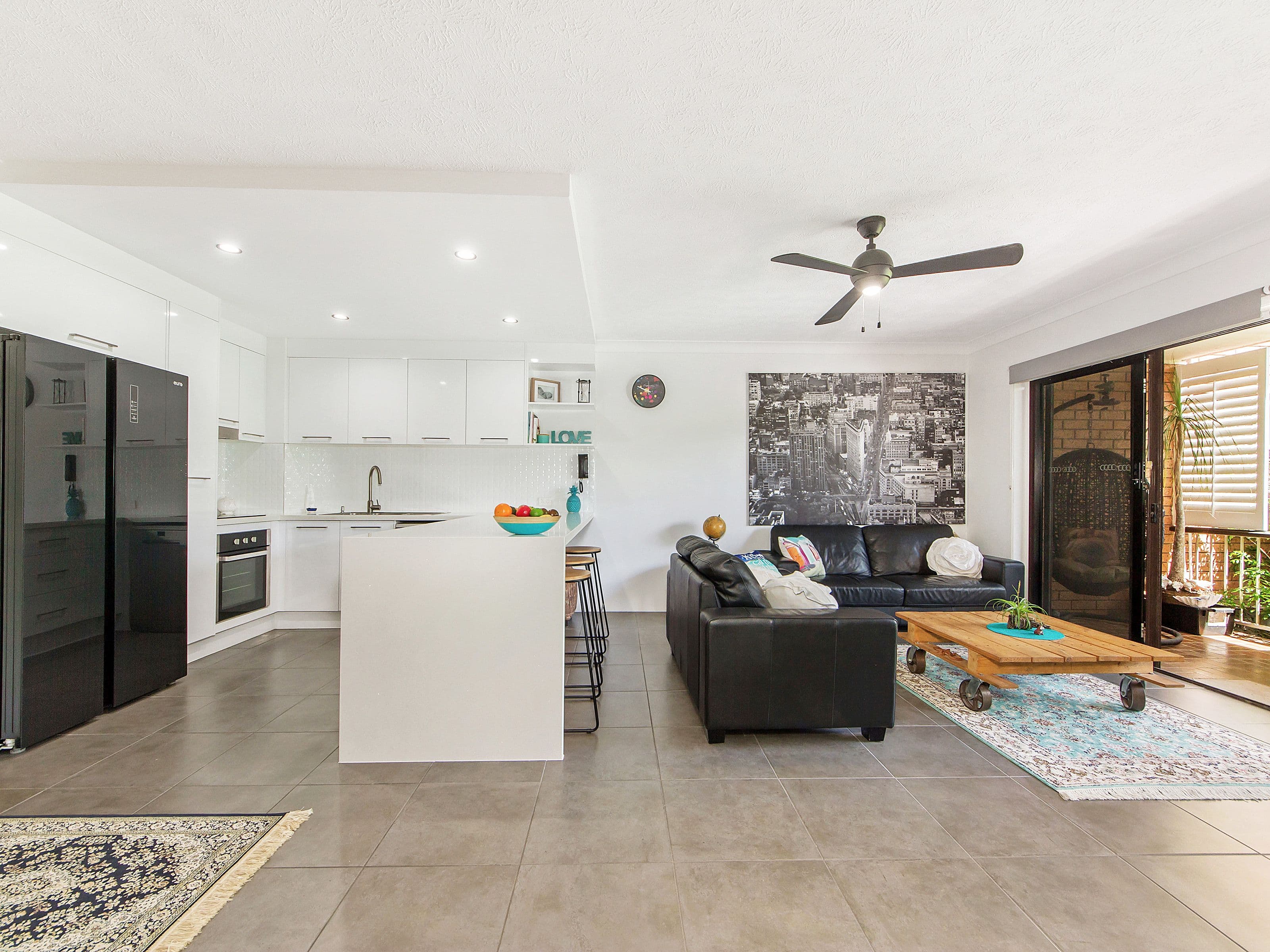 22 Britannia Avenue, Broadbeach QLD 4218, Broadbeach - Thumbnail 2