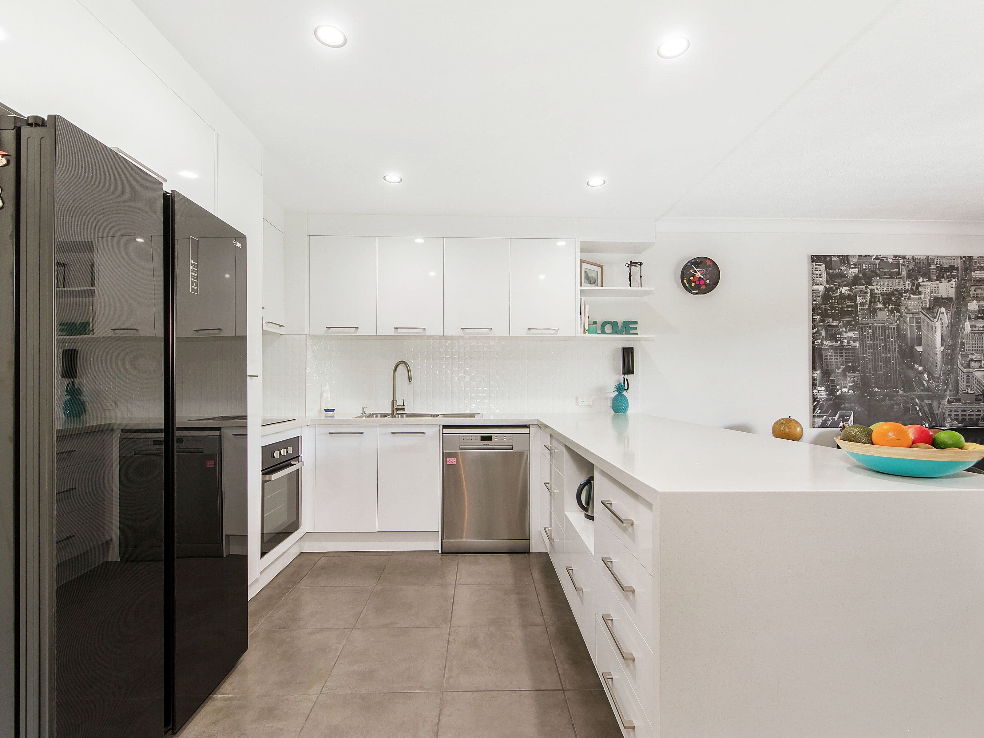 22 Britannia Avenue, Broadbeach QLD 4218, Broadbeach - Thumbnail 3