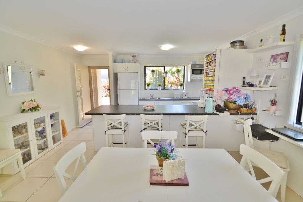 22 Coastal Avenue, Beerwah QLD 4519, Beerwah - Thumbnail 2