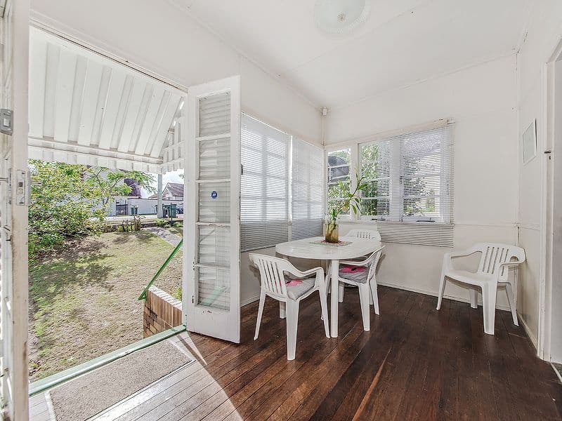 25 Percival Terrace, HOLLAND PARK QLD 4121, Holland Park - Thumbnail 6