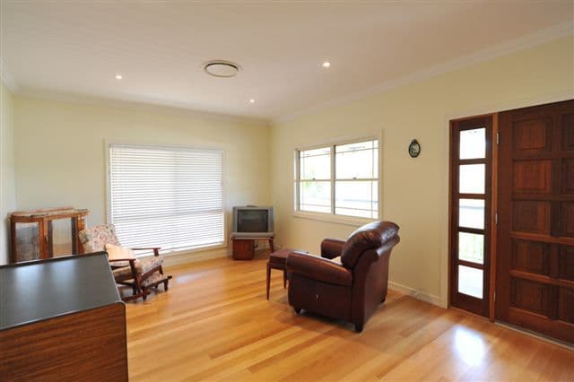 16 Traveston Court, PRESTON QLD 4352, Preston - Thumbnail 2