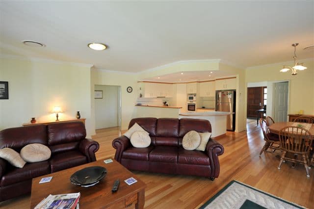 16 Traveston Court, PRESTON QLD 4352, Preston - Thumbnail 7
