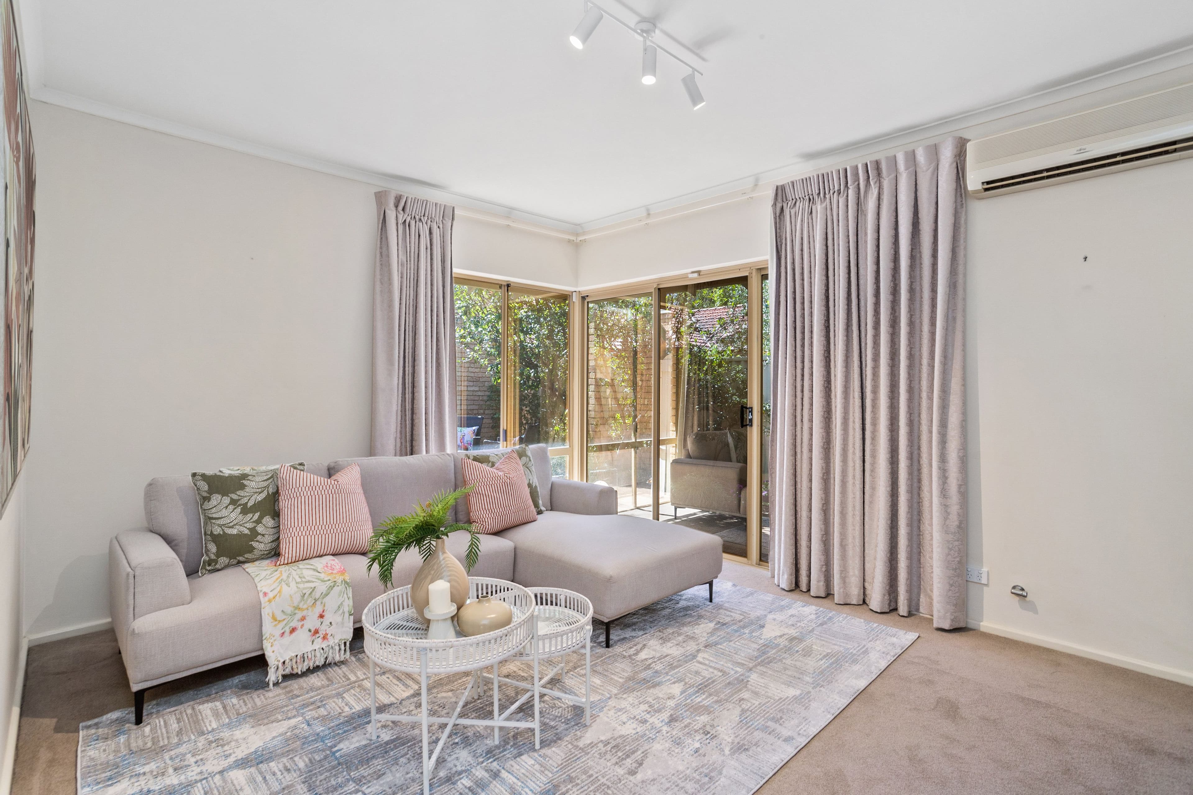 33 Baird Avenue, Nedlands WA 6009, Nedlands - Thumbnail 2