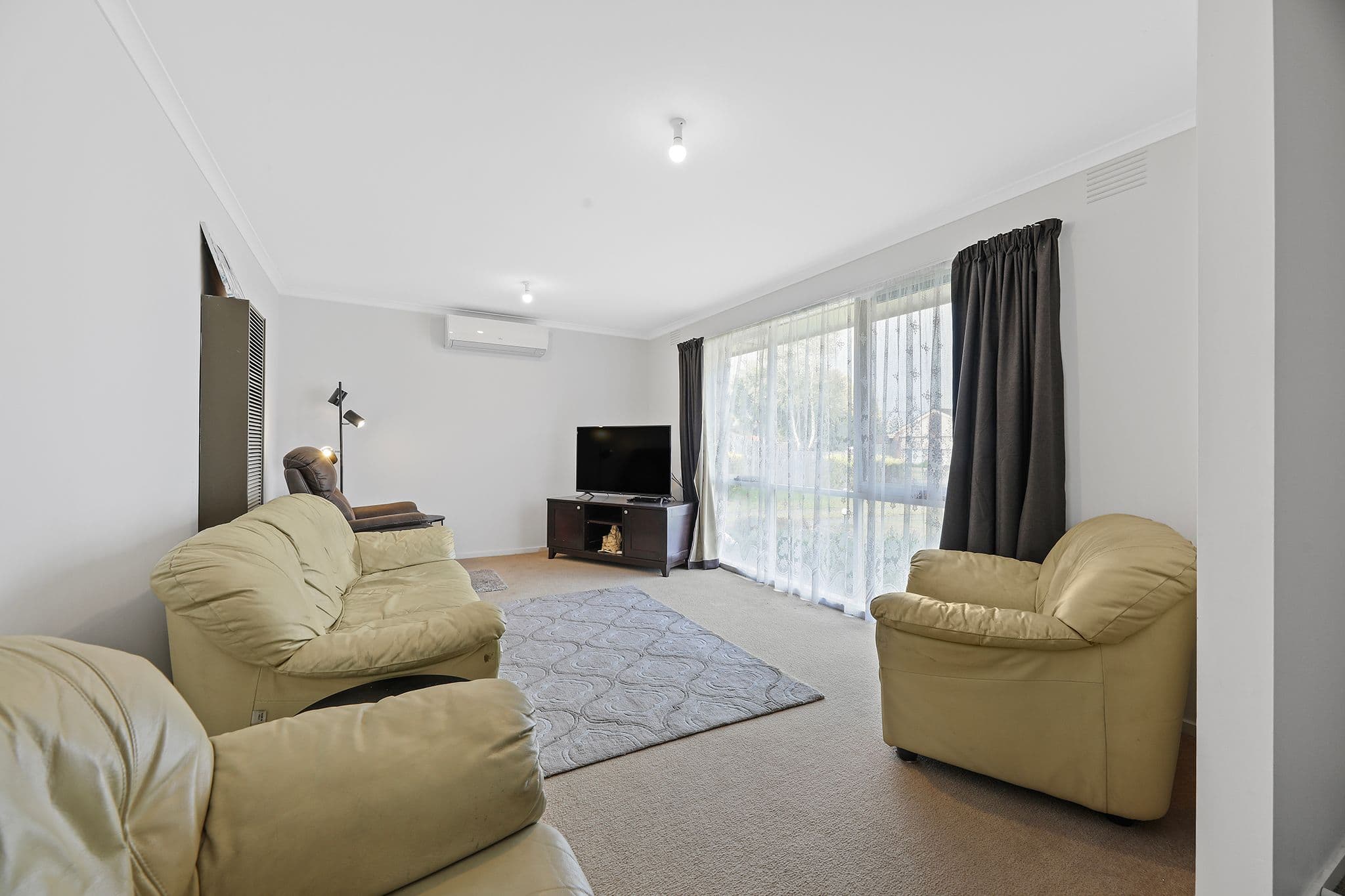 11 Colli Drive, Newborough VIC 3825, Newborough - Thumbnail 2