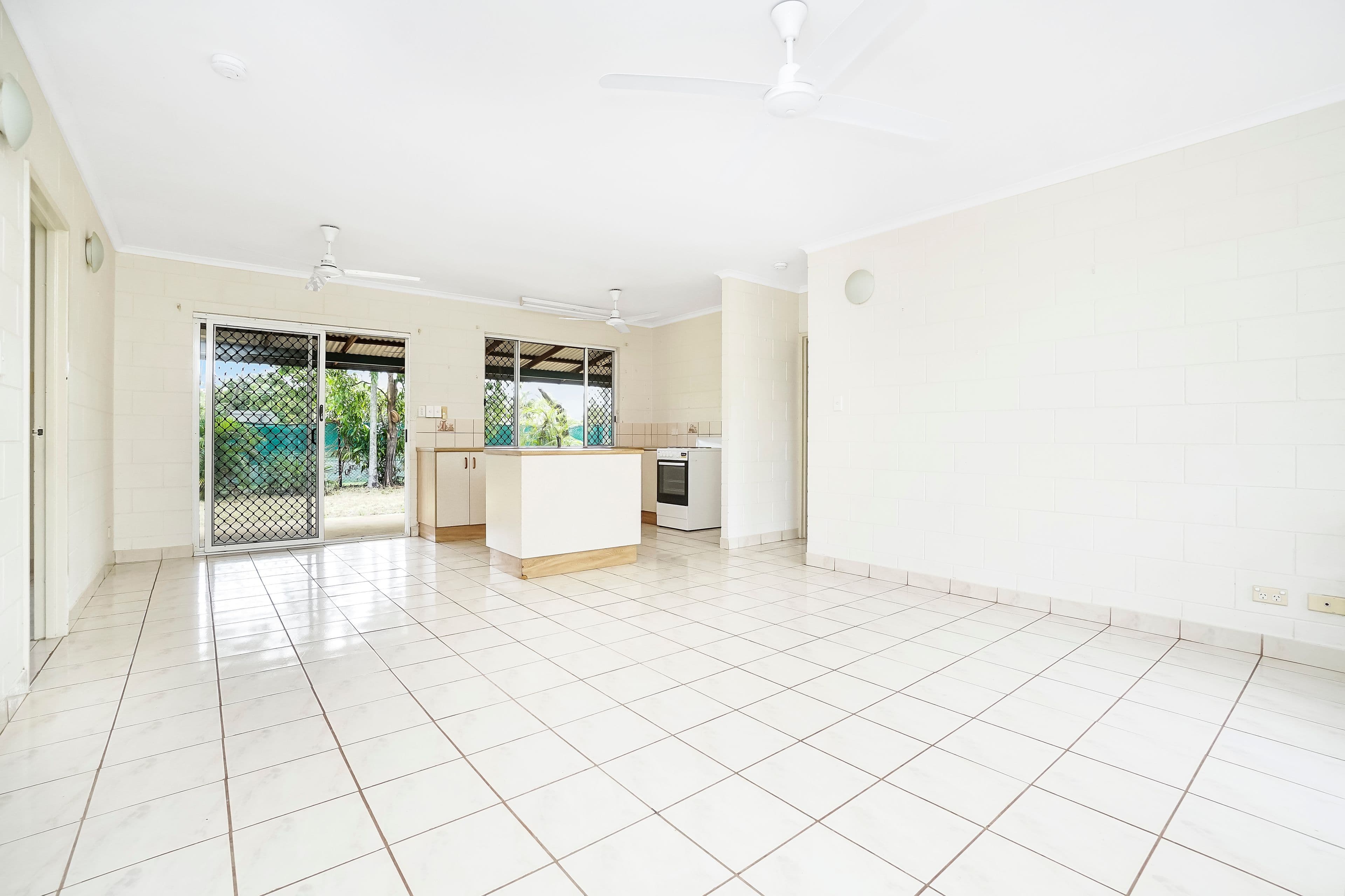 11 Wiesener Court, Woodroffe NT 0830, Woodroffe - Thumbnail 4