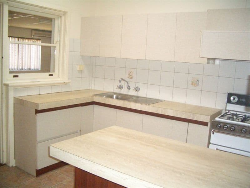 22 Upton Street, ST JAMES WA 6102, St James - Thumbnail 2