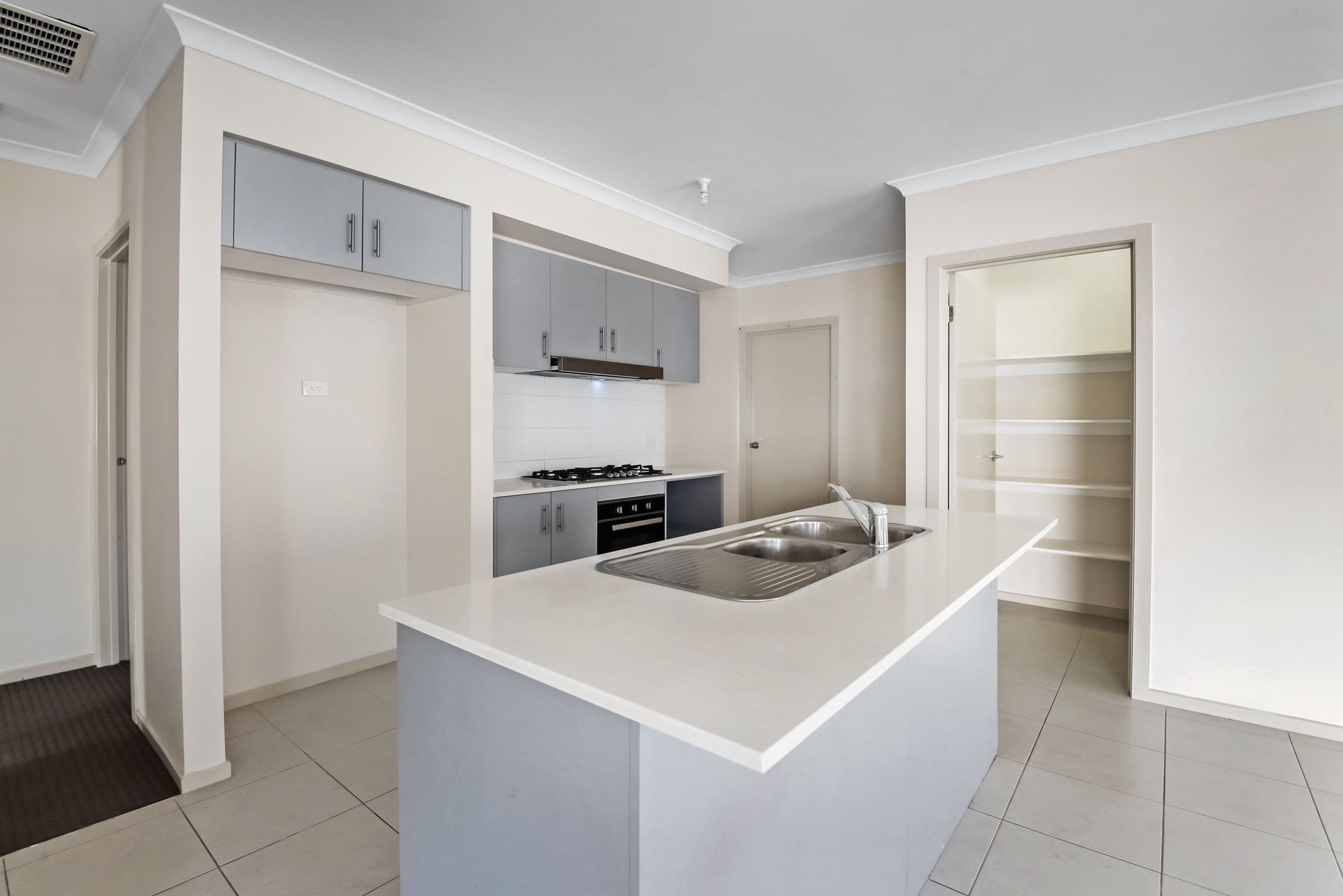 14 Nissoria Avenue, Mernda VIC 3754, Mernda - Thumbnail 3