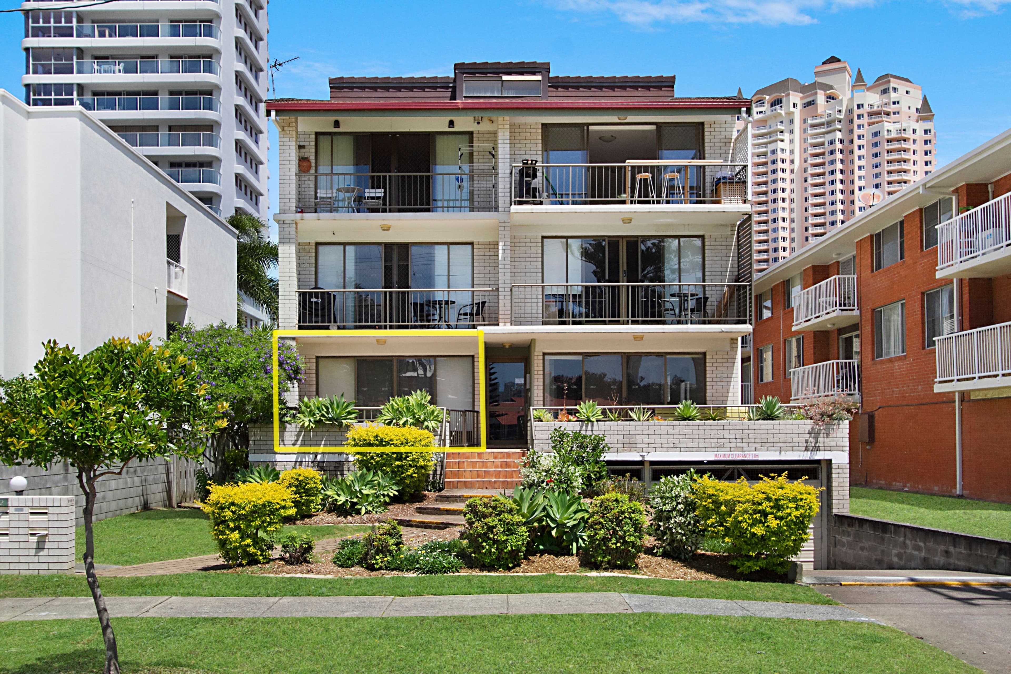 1 'Parkdale Apartments' 12 Chelsea Avenue, BROADBEACH QLD 4218, Broadbeach - Thumbnail 8