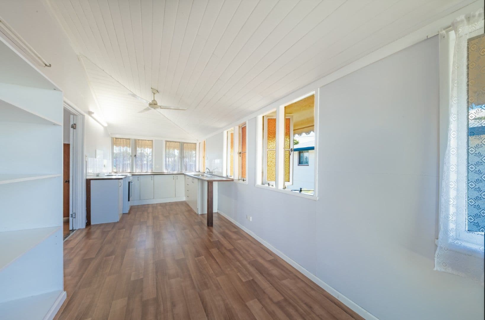 19 Hinschen Street, Proserpine QLD 4800, Proserpine - Thumbnail 2