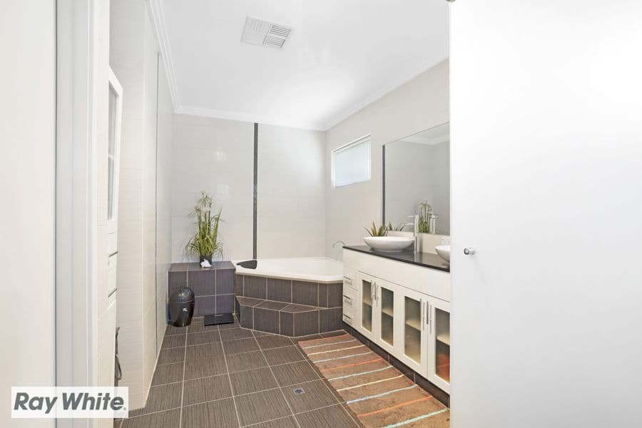 5 Monticello Meander, Landsdale WA 6065, Landsdale - Thumbnail 8