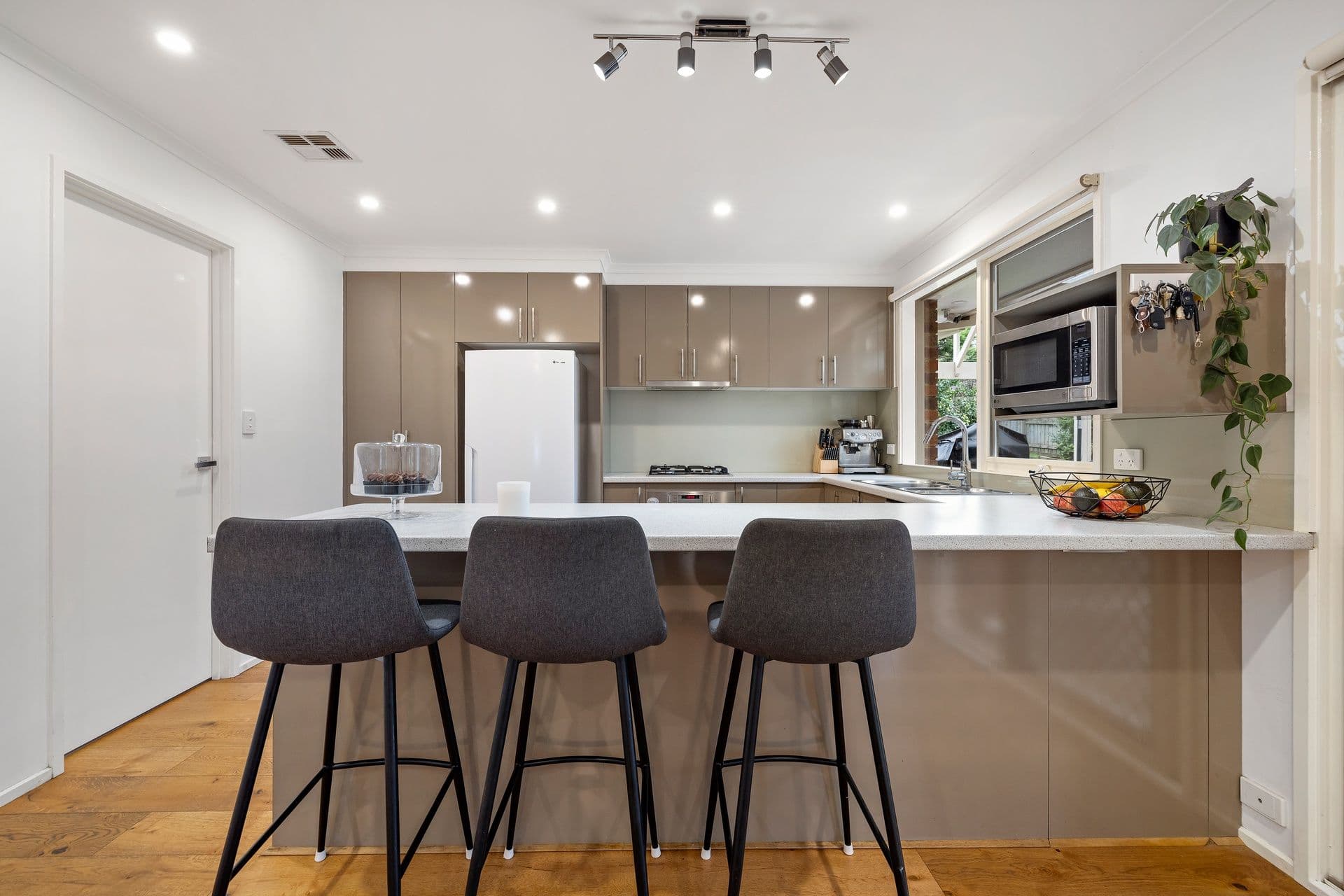 30 Coolabah Grove, Berwick VIC 3806, Berwick - Thumbnail 5