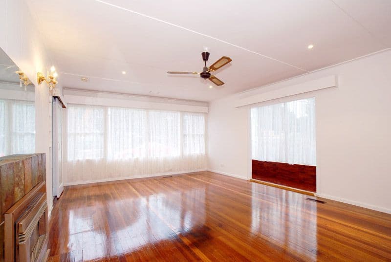 15 Nigra Street, DOVETON VIC 3177, Doveton - Thumbnail 2