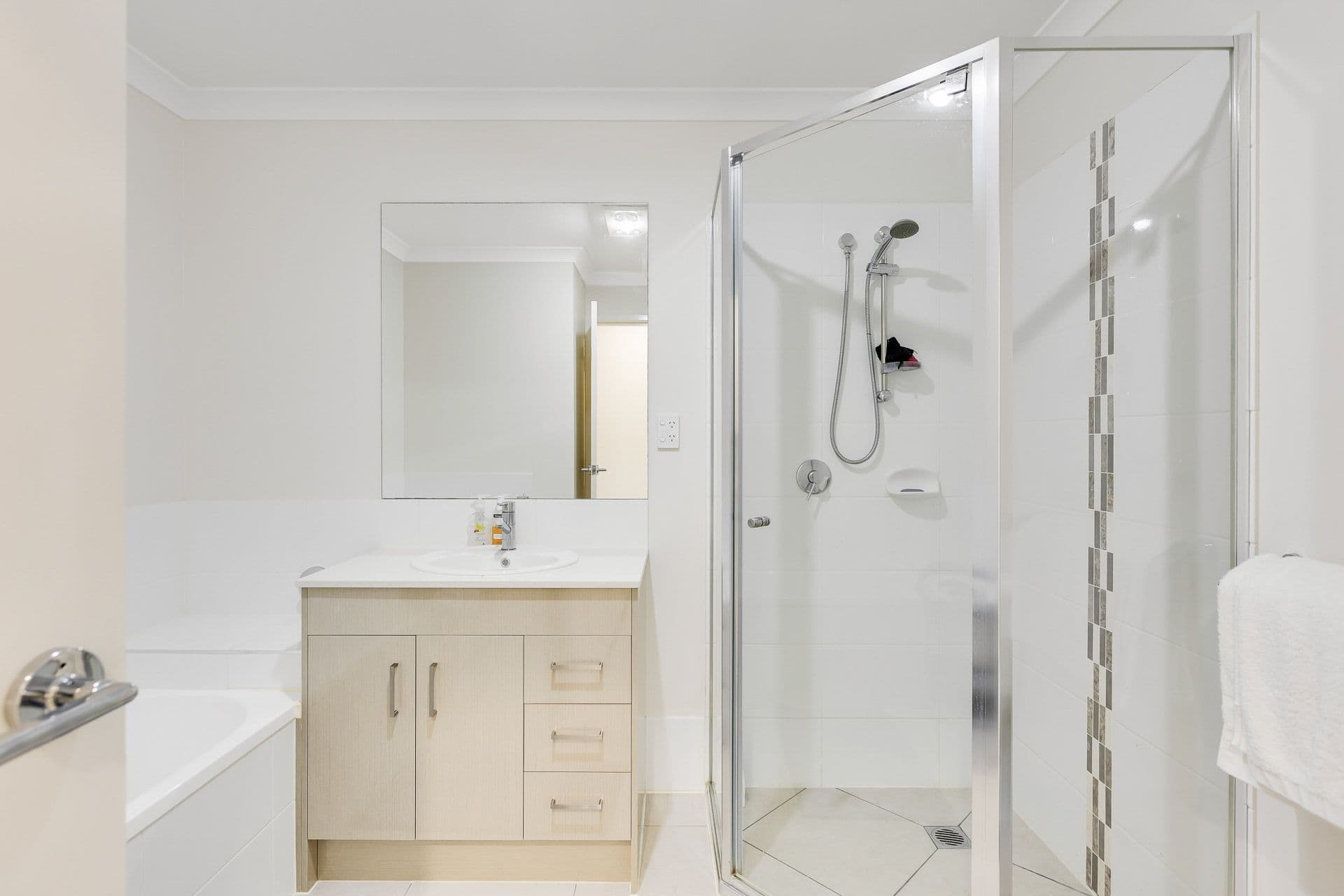 18 Abbey Street, Cranley QLD 4350, Cranley - Thumbnail 5