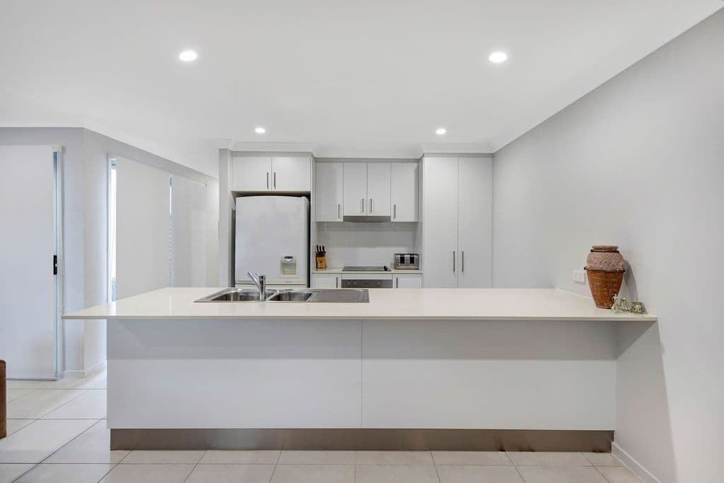 15 Round Bush Crescent, Maroochydore QLD 4558, Maroochydore - Thumbnail 2