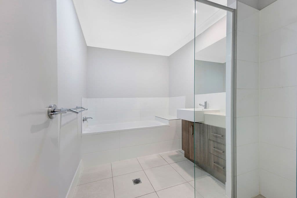15 Round Bush Crescent, Maroochydore QLD 4558, Maroochydore - Thumbnail 6