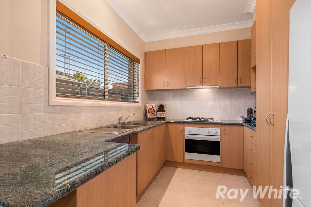 5 Dundee Street, Reservoir VIC 3073, Reservoir - Thumbnail 2