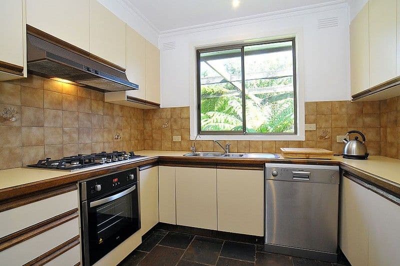15 Lydford Road, FERNTREE GULLY VIC 3156, Ferntree Gully - Thumbnail 3