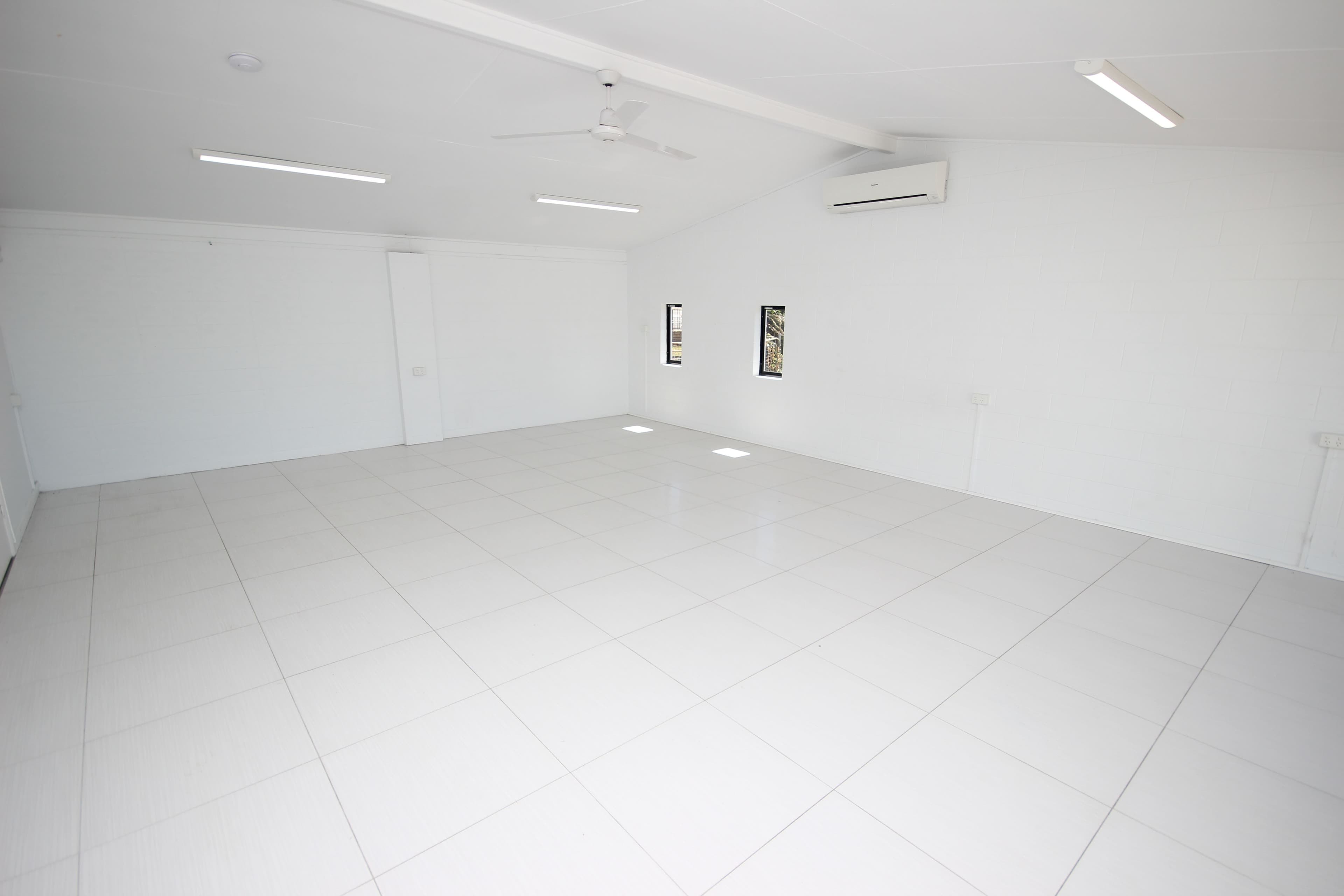 81 Toogood Road, Woree QLD 4868, Woree - Thumbnail 3