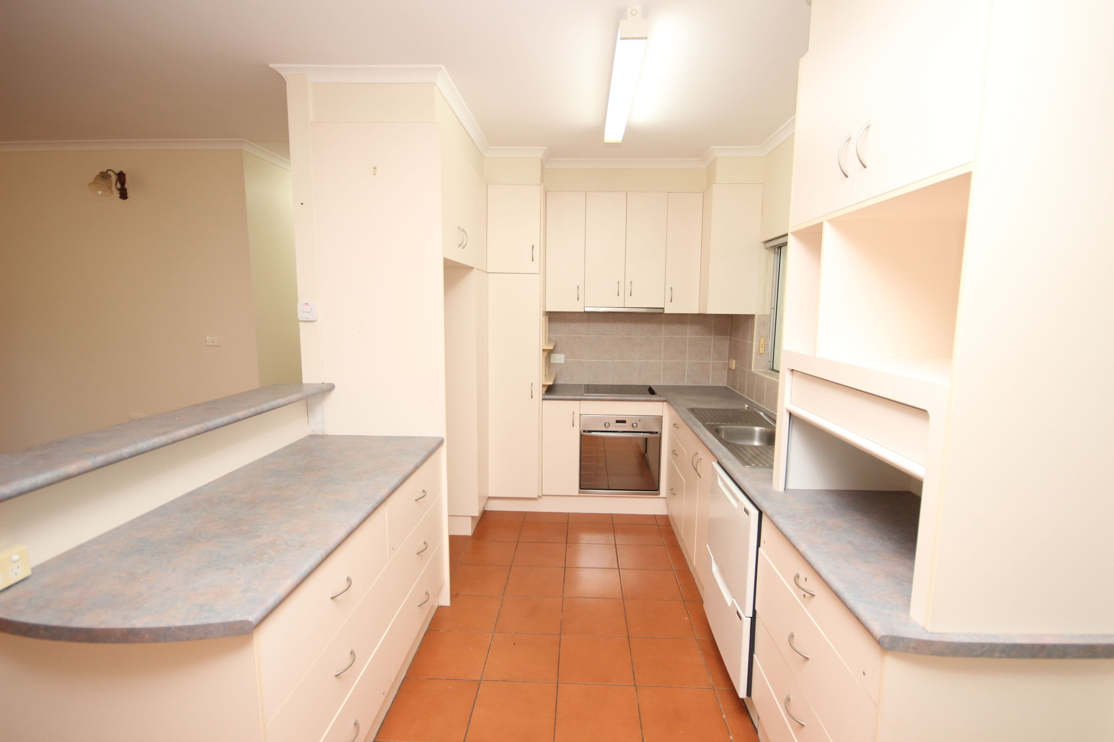 81 Toogood Road, Woree QLD 4868, Woree - Thumbnail 4