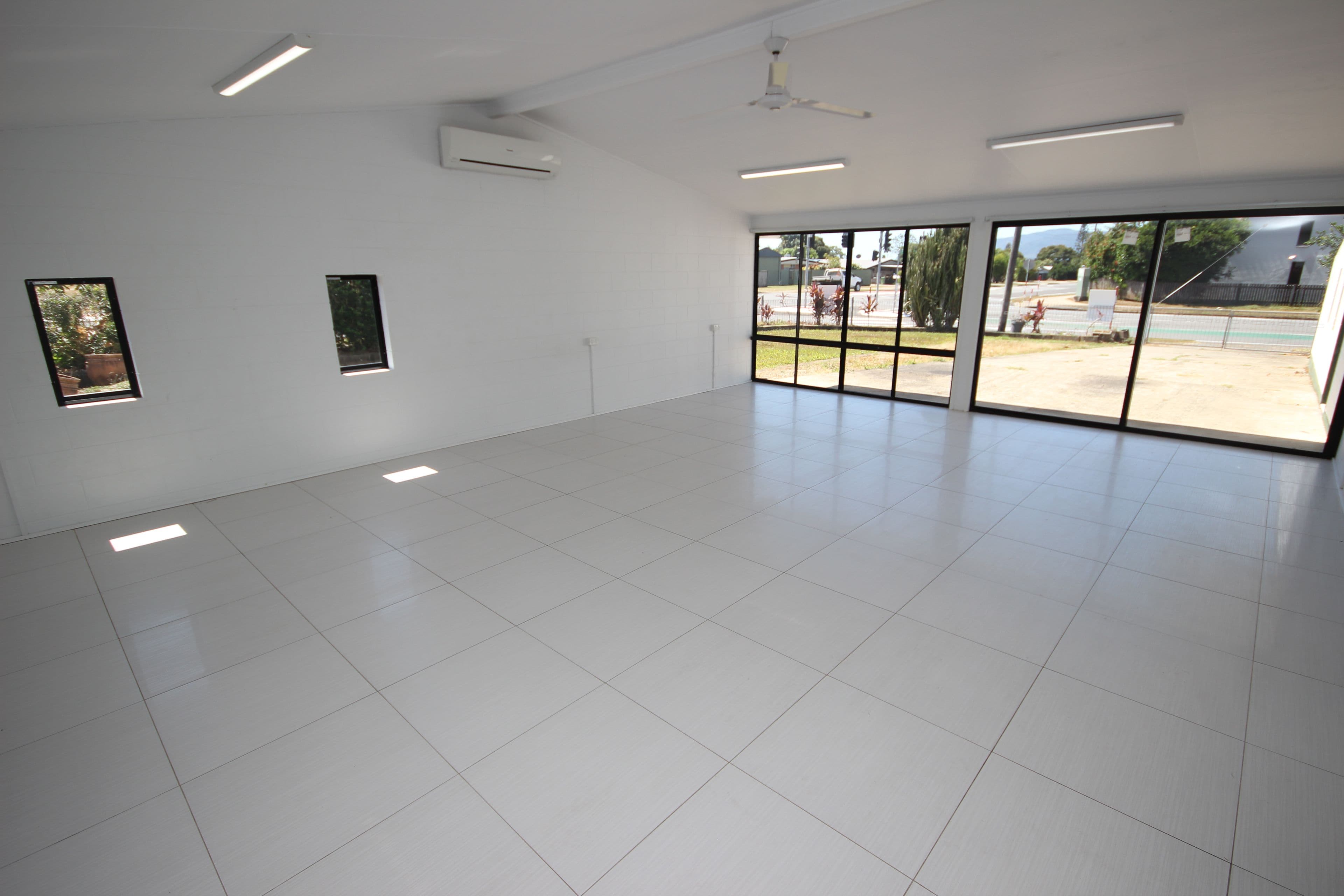 81 Toogood Road, Woree QLD 4868, Woree - Thumbnail 5