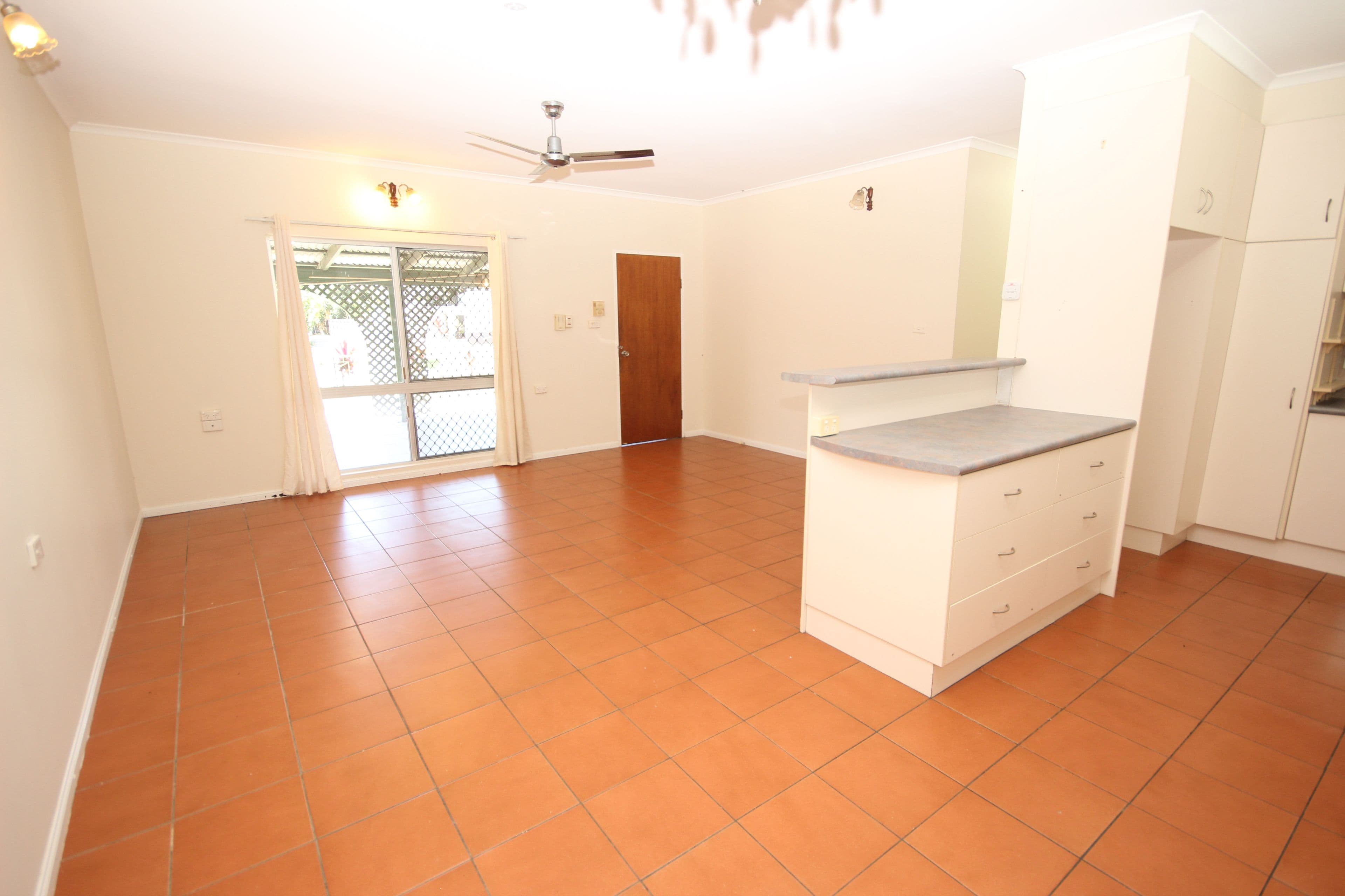 81 Toogood Road, Woree QLD 4868, Woree - Thumbnail 6