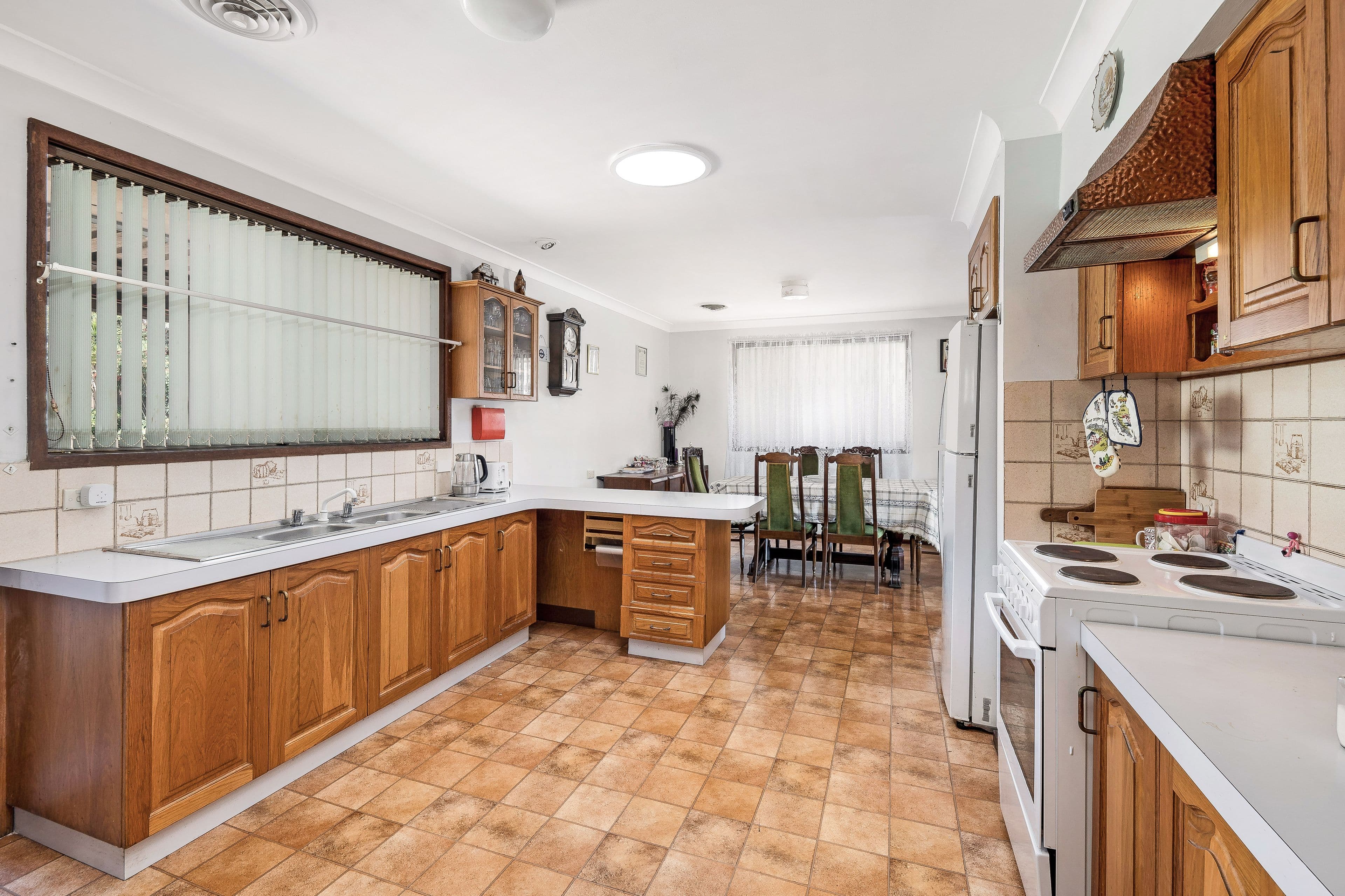 21 Caroline Crescent, Georges Hall NSW 2198, Georges Hall - Thumbnail 5