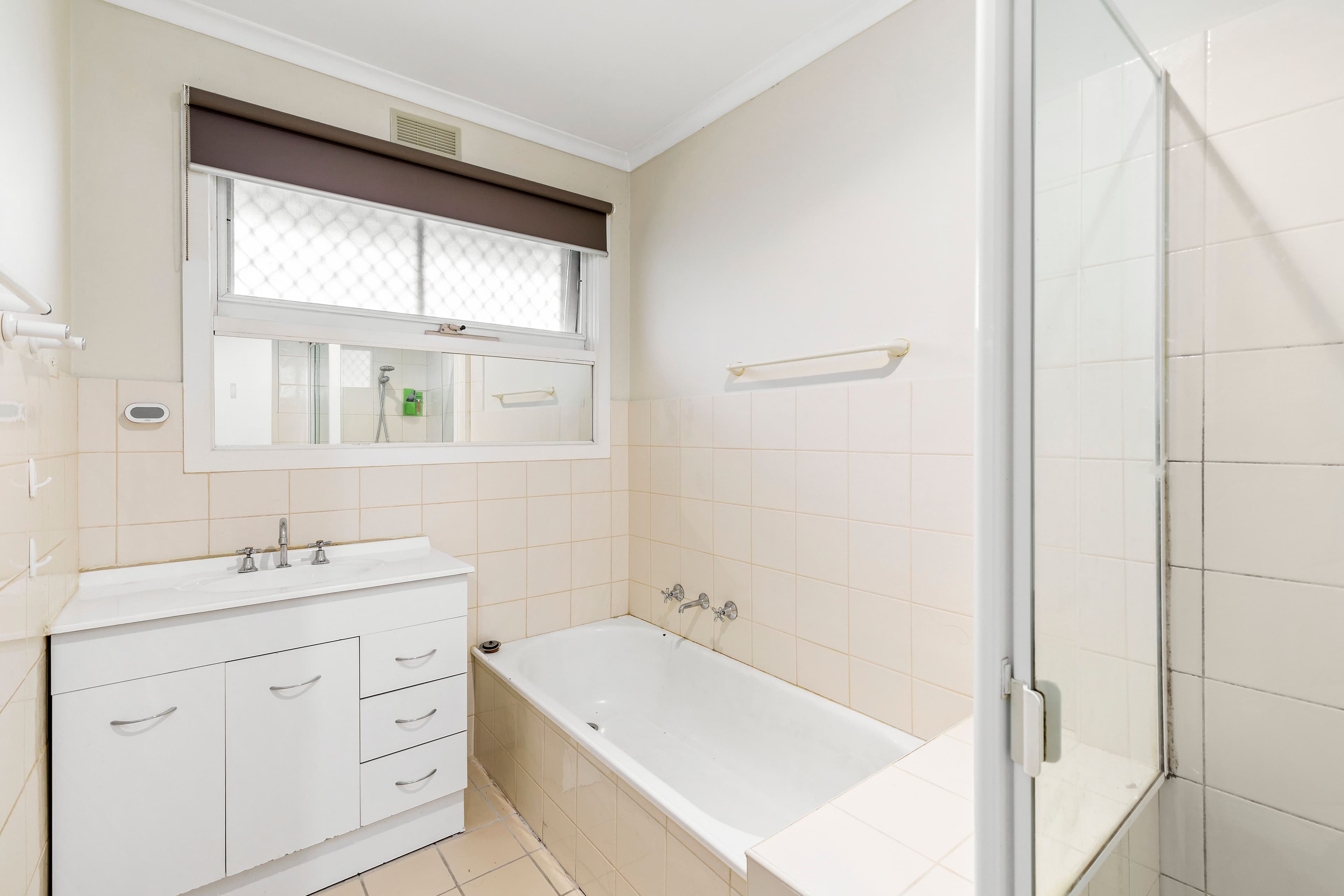 2 Bronwyn Court, Blackburn South VIC 3130, Blackburn South - Thumbnail 6