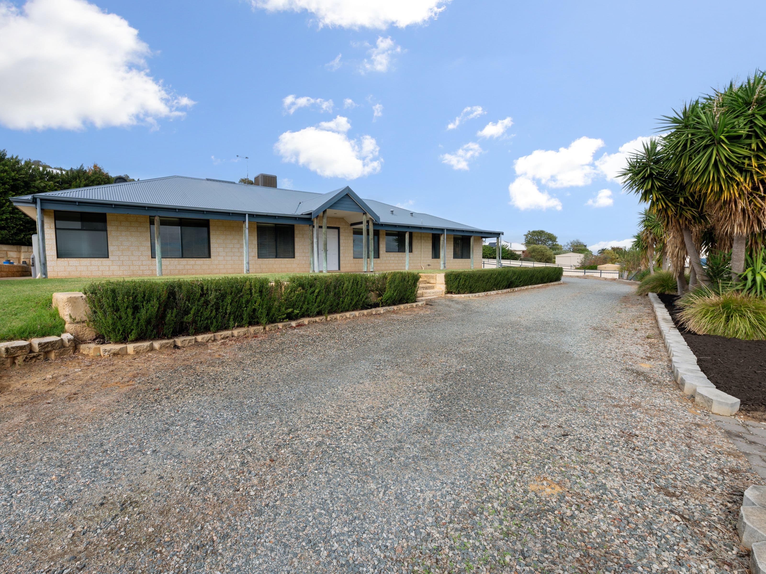 19 Burndale Road, Mount Richon WA 6112, Mount Richon - Thumbnail 2
