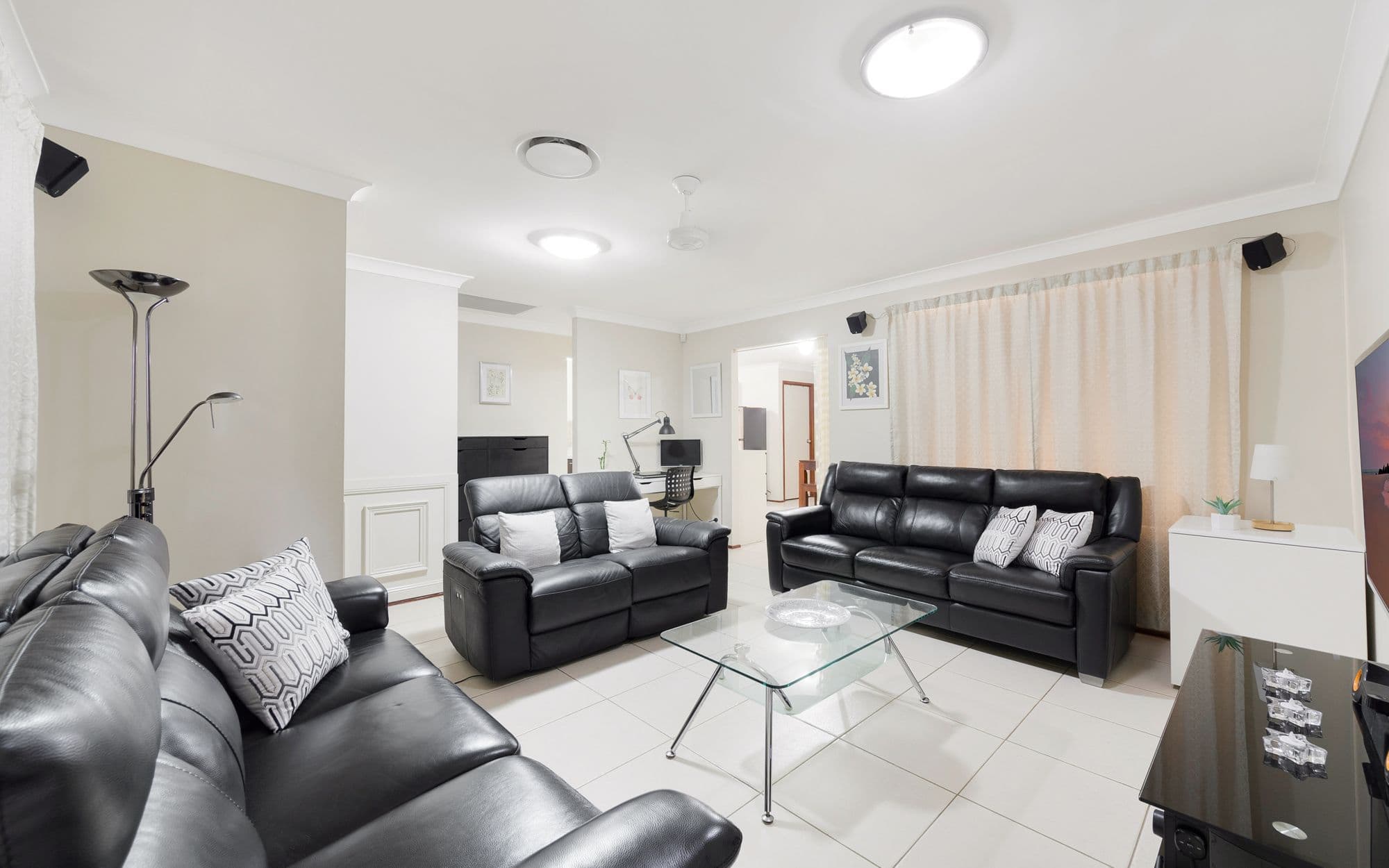 20 Dorrigo Crescent, Bow Bowing NSW 2566, Bow Bowing - Thumbnail 4