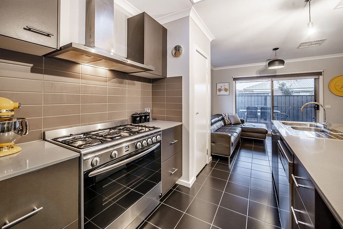 26 Fleuve Rise, Clyde North VIC 3978, Clyde North - Thumbnail 4