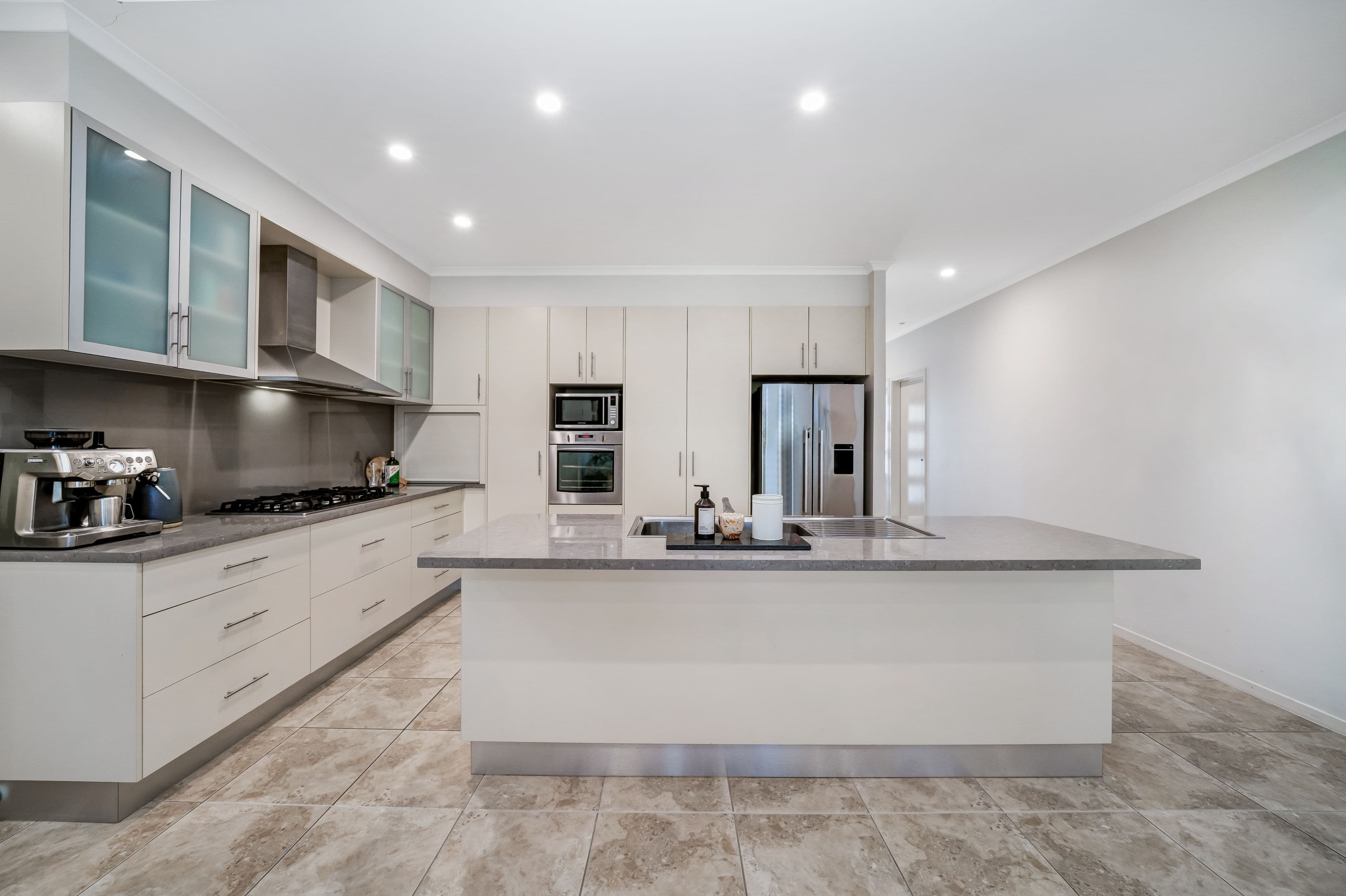 19 Gillingham Court, Kirwan QLD 4817, Kirwan - Thumbnail 3