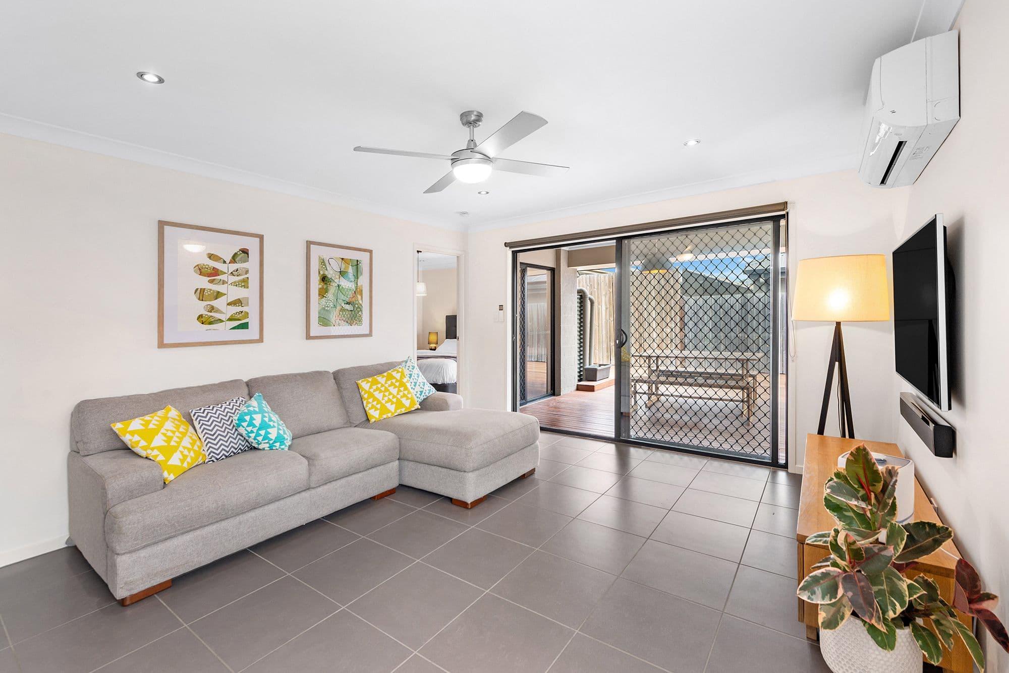 4 Dinnigan Crescent, Durack QLD 4077, Durack - Thumbnail 2